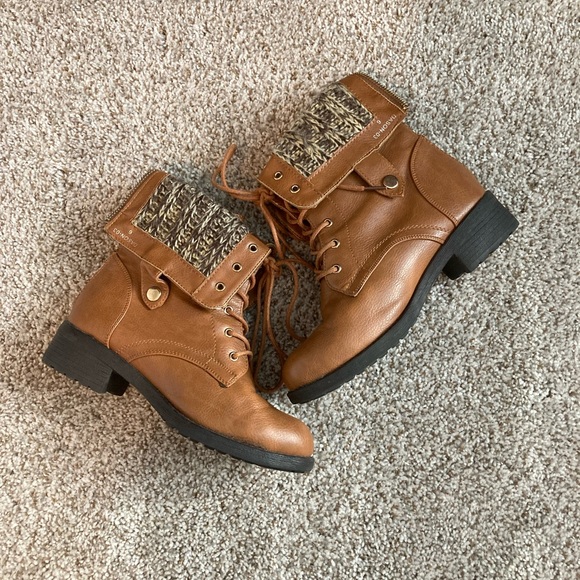 Brown boots - Picture 8 of 12